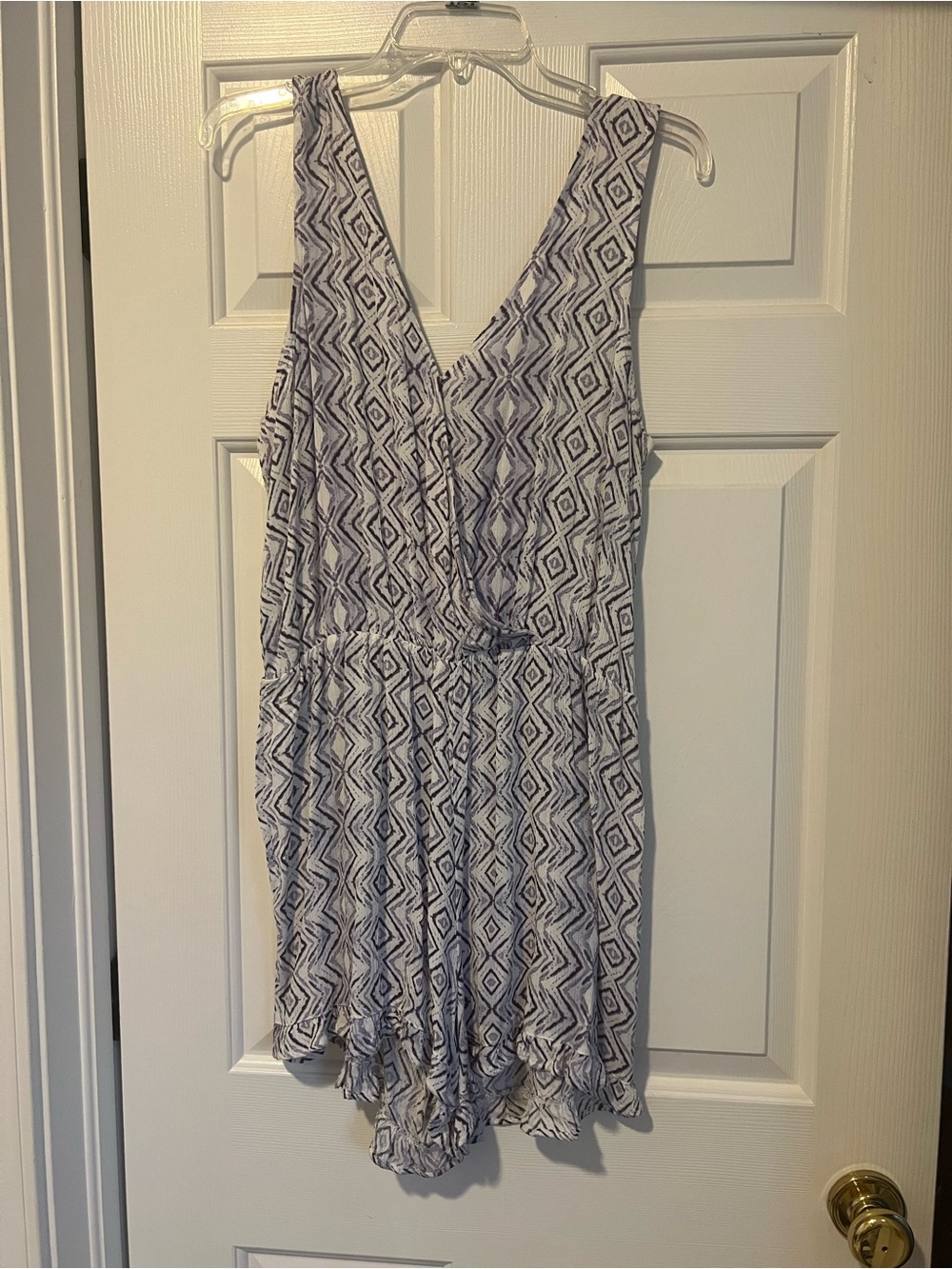 Others Follow NWT Geometric Print Ruffle Hem Romper Size Large